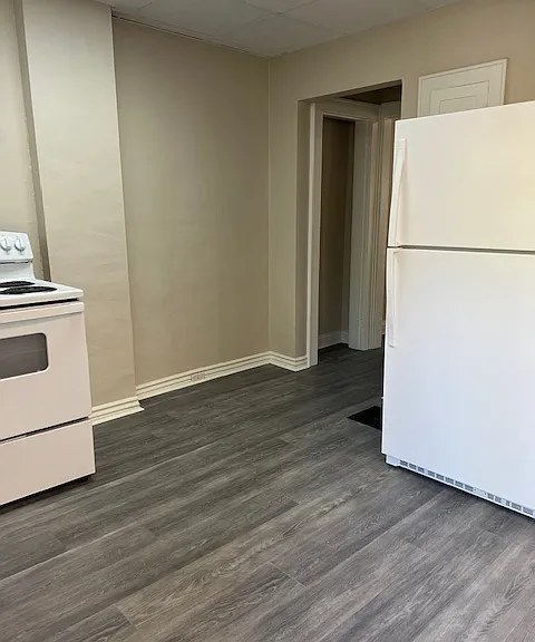 673 S Burgess Ave #675 — Photo 7