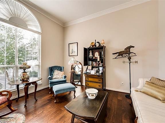 5th image of 1010 Muirfield Dr