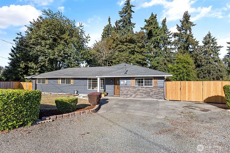 3rd image of 7303 103rd Street E