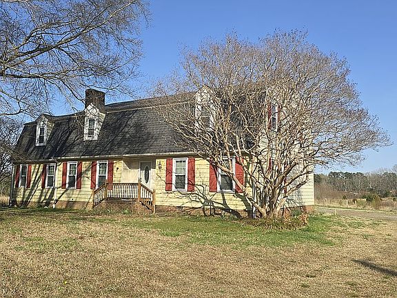 3rd image of 11635 Fortsville Rd