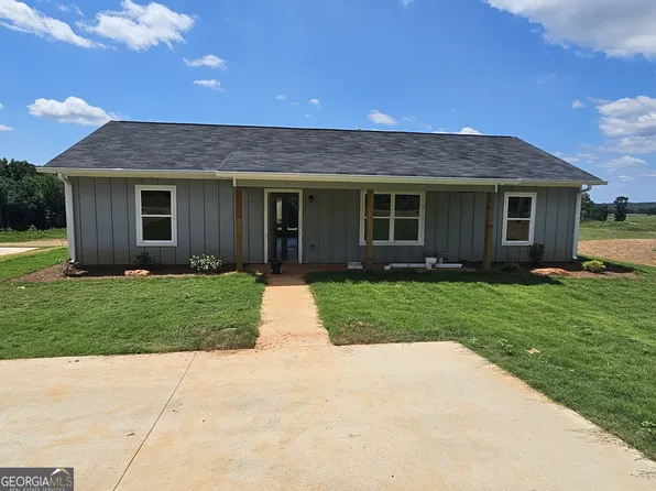 261 W Hendricks St, Bowman, GA 30624