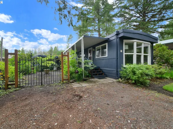 54655 McKenzie River Dr Space 2, Blue River, OR 97413