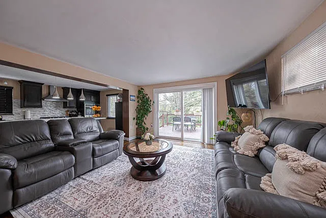 632 Highview Rd — Photo 3