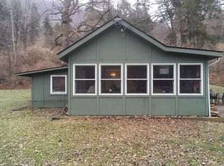 6423 W Hollow Rd, Naples, NY 14512