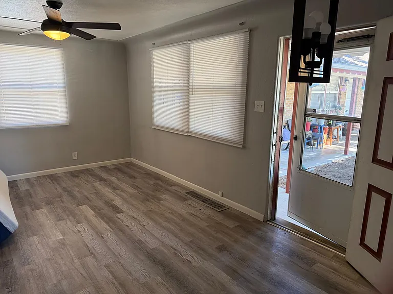 1544 Beeler St #7 — Photo 1