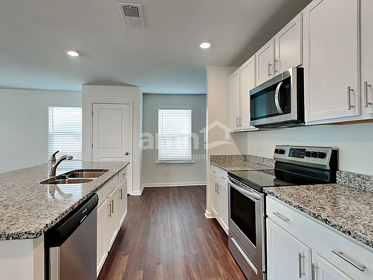 116 Butternut Ct — Photo 4