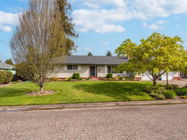 2323 Westview Way, Santa Rosa, CA 95403