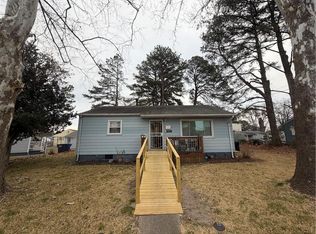 402 Orton St, Portsmouth, VA 23701