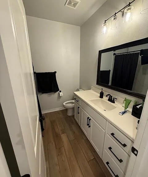 505 Holstein Dr — Photo 4