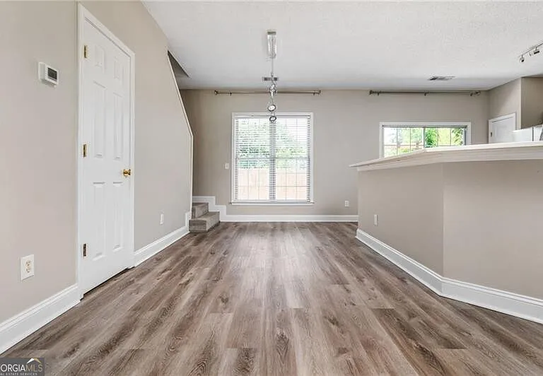 1681 Heyford Cir NW — Photo 9