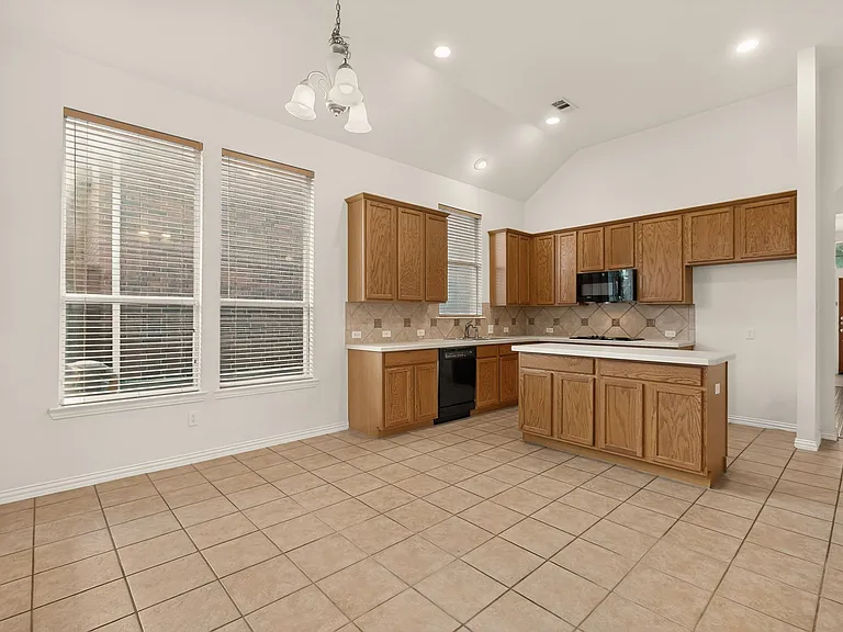 6808 Mason Dr — Photo 15