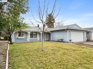 165 Lassen Cir, Vacaville, CA