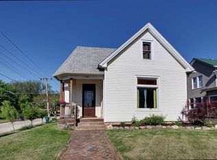 636 S 16th St, Quincy, IL 62301