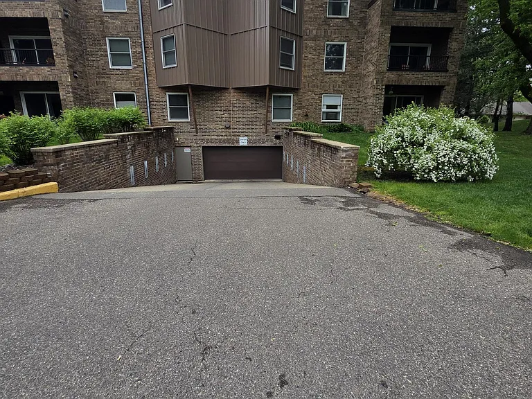 2210 Midland Grove Rd #309 — Photo 18