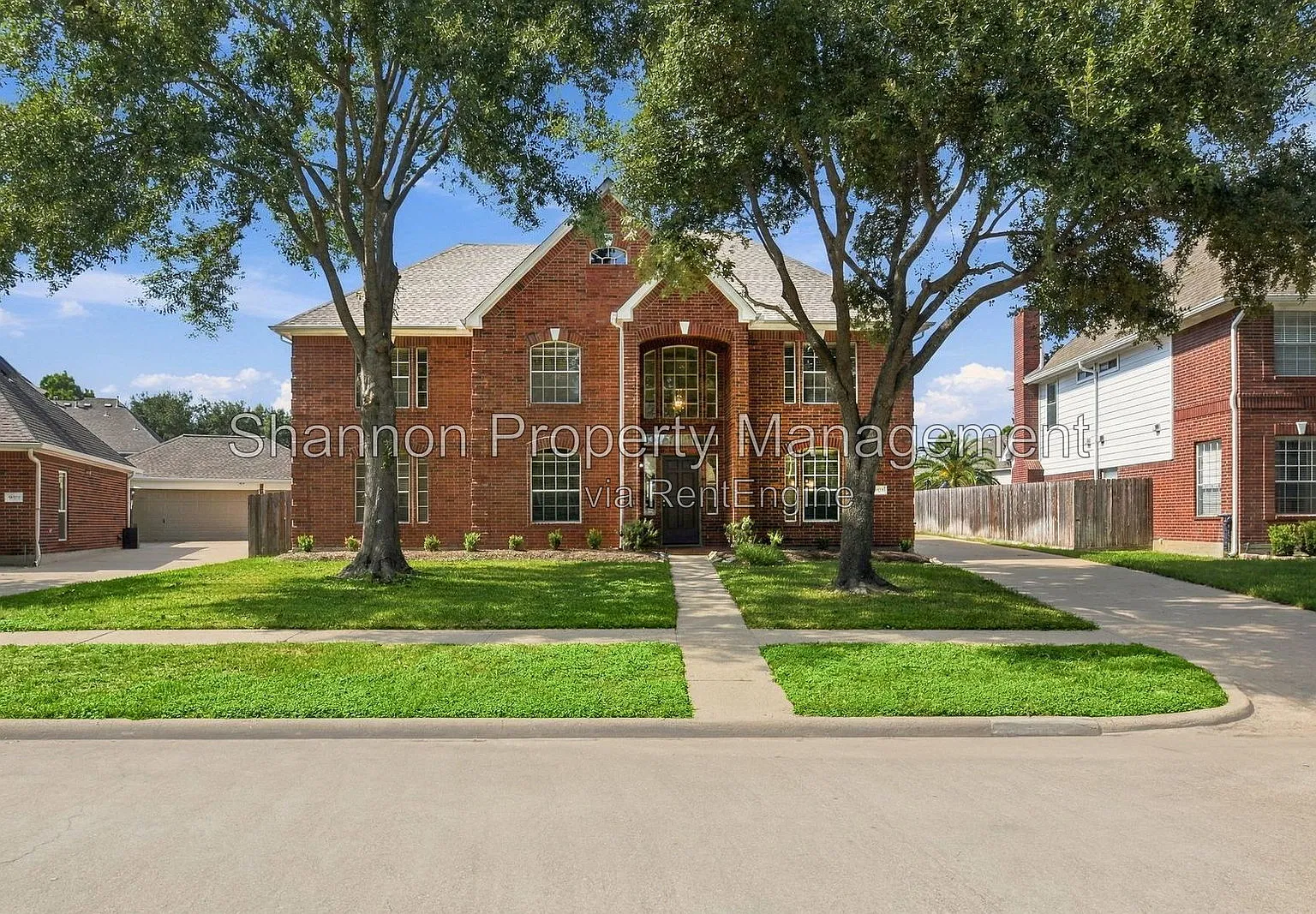 5 bed, 3.5 bath, 3528 sqft, $3,000 — Photo 1