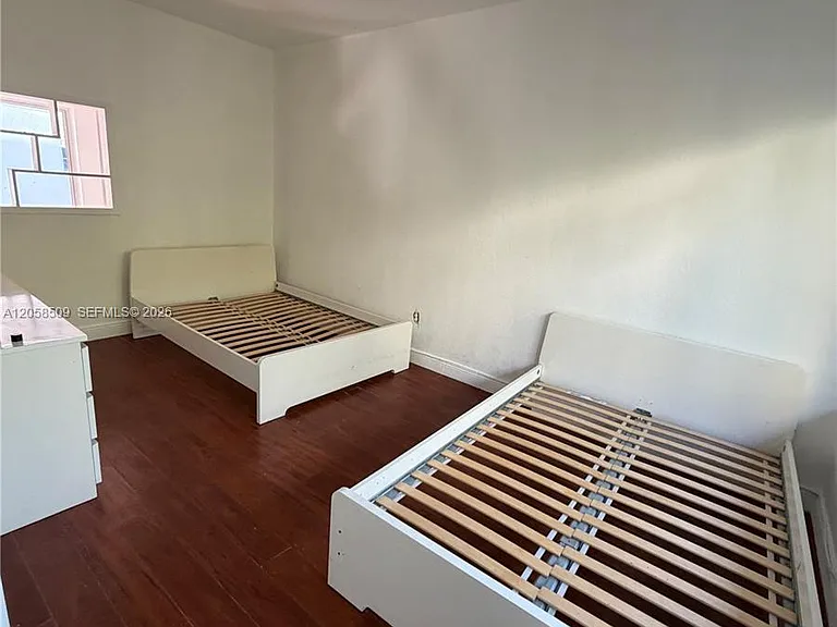 1026 Euclid Ave #6 — Photo 3