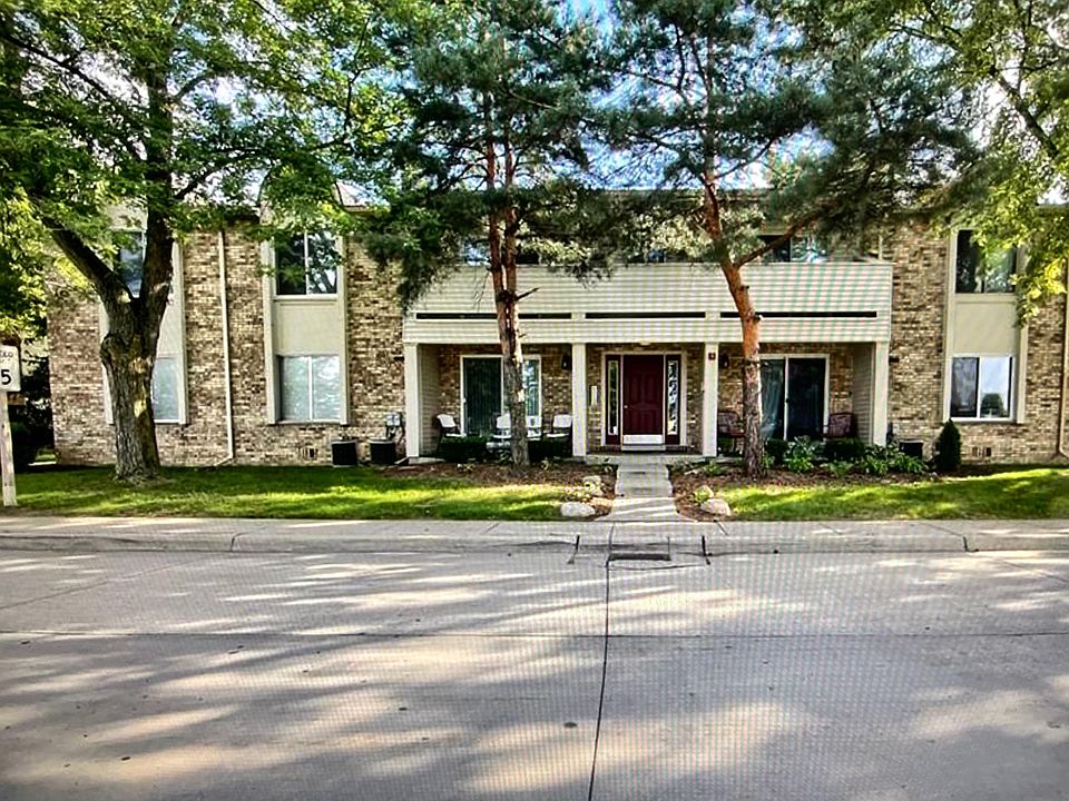 1st image of 2021 E Franklin Dr #49