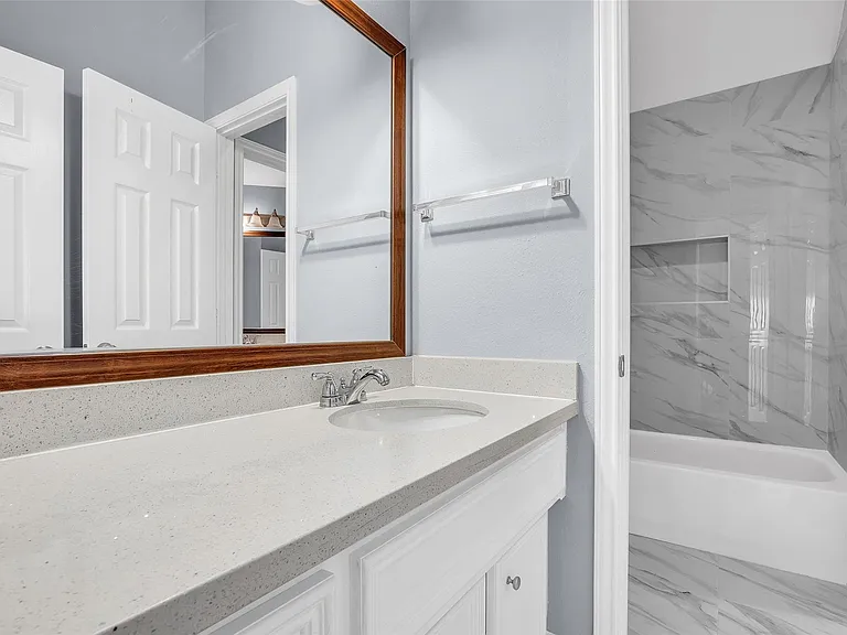 10626 Cortland Ridge Ln — Photo 32
