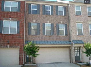 3275 Greenwood Oak Dr, Norcross, GA 30092