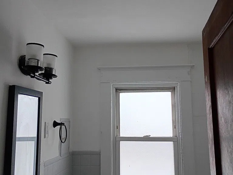 1363 Kensington Ave #1 — Photo 6