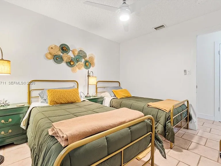 2650 Scott St — Photo 16