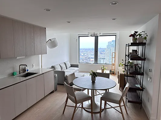 Rented by Landmark Property Holdings LLC | media 20