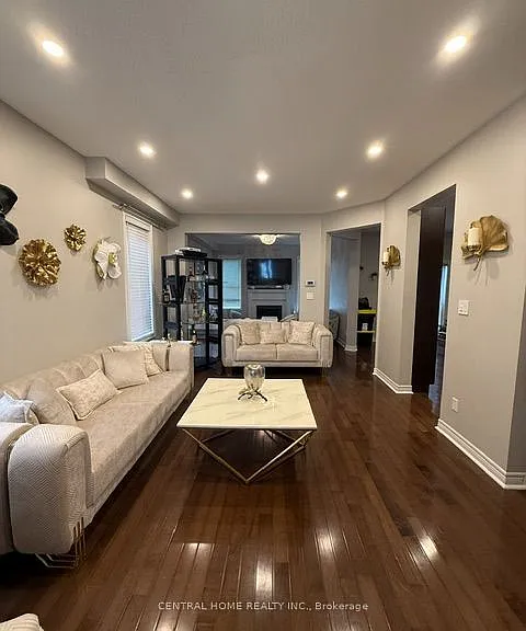 29 Aikenhead Ave — Photo 3