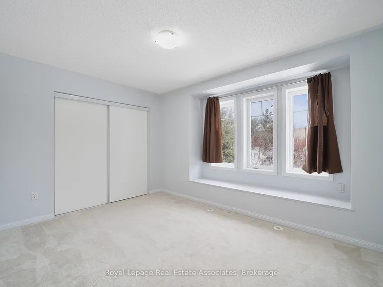 34 McCandless Ct — Photo 25