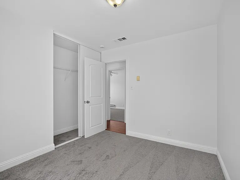 2045 Larsen Ct — Photo 18