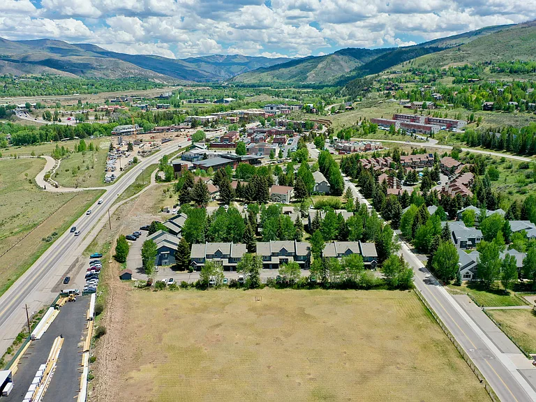 Stonegate Village