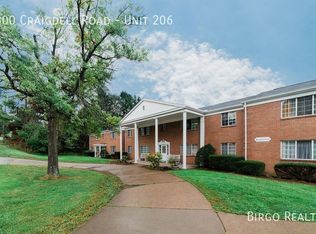 300 Craigdell Rd #206, New Kensington, PA 15068