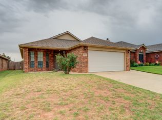 6921 95th St, Lubbock, TX 79424
