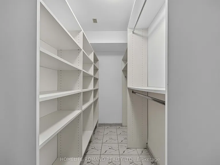 61 Gas Light Cres #BASEMENT — Photo 21