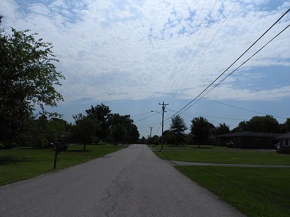 5th image of 1618 Edgewood Dr