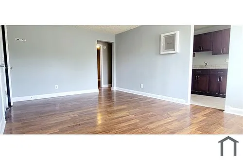 16 Merrill Rd Photo 1