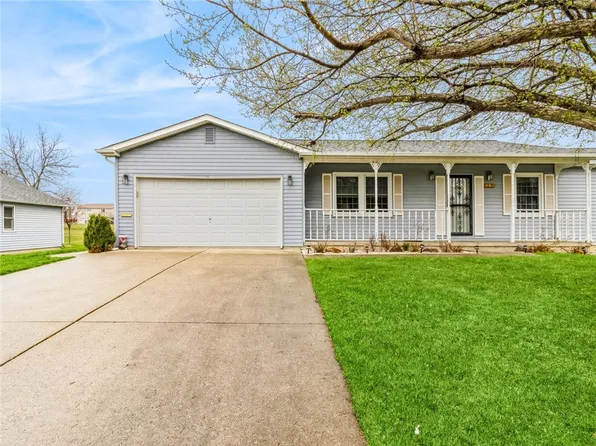 310 8th St, Perry, IA 50220