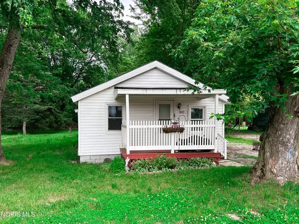 282 Charlotte St, Tiffin, OH 44883