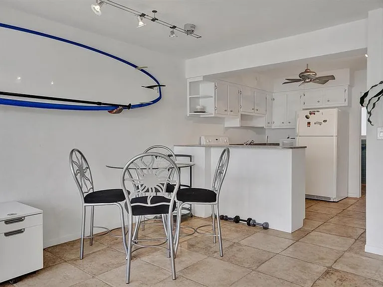 2760 Yacht Club Blvd #10C — Photo 11