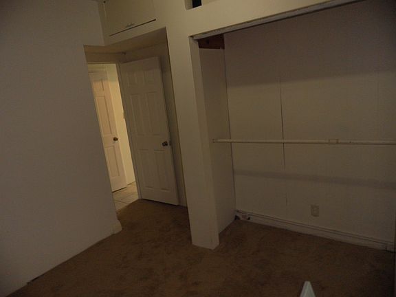 4th image of 378 Beach 46th St