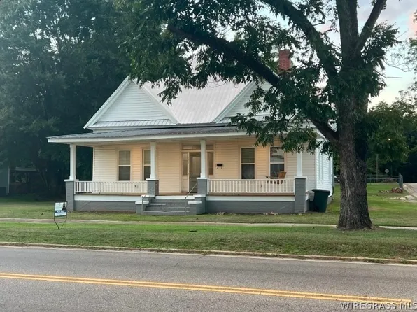 334 W 3rd St, Luverne, AL 36049