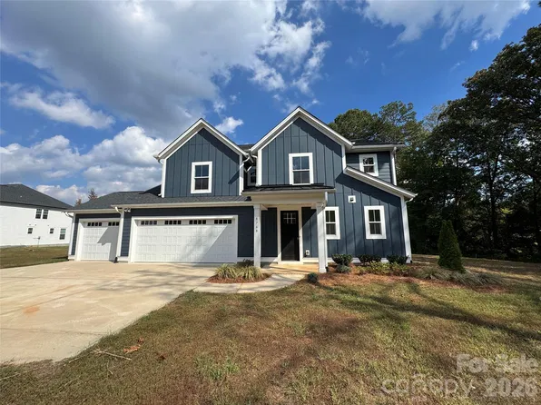 8768 Sherrills Ford Rd, Sherrills Ford, NC 28673