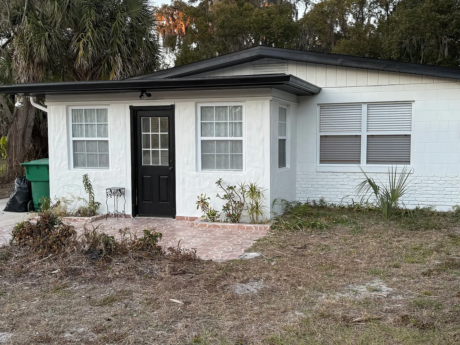3 bed, 1.0 bath, $2,150 — Photo 2