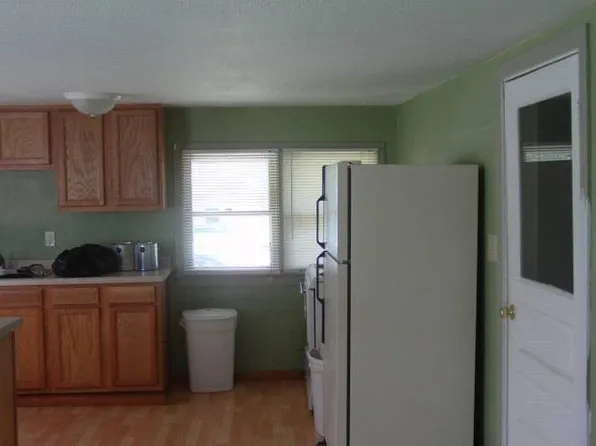 108 W 4th St, Sherburn, MN 56171