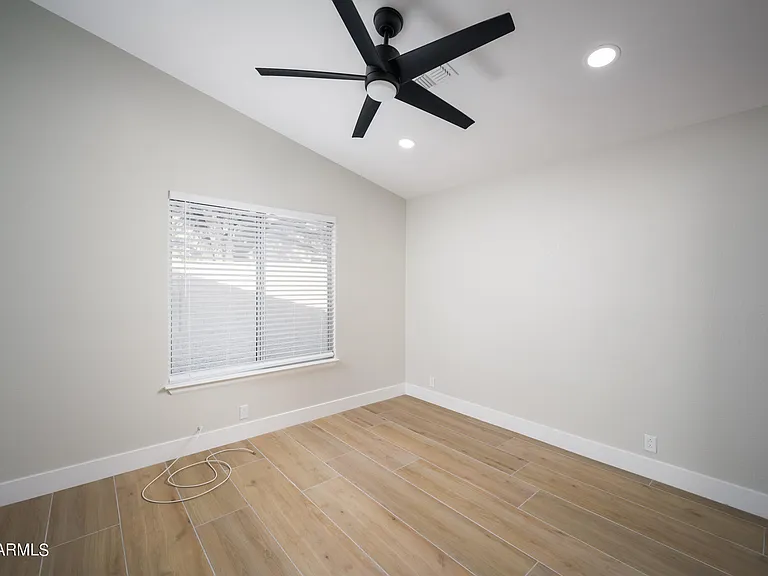 19330 N 88th Way — Photo 12