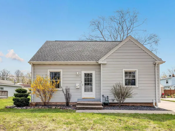 517 Schwartz St, Green Bay, WI 54302