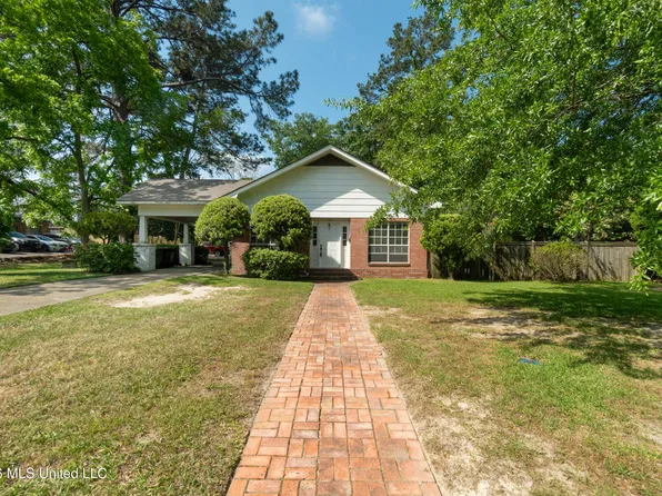 204 5th Ave, Hattiesburg, MS 39401