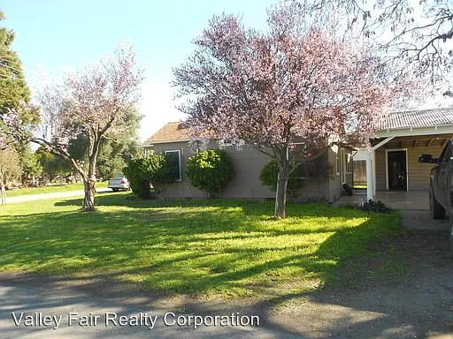 8194 Marshall St photo 1
