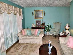 FORMAL SITTING ROOM