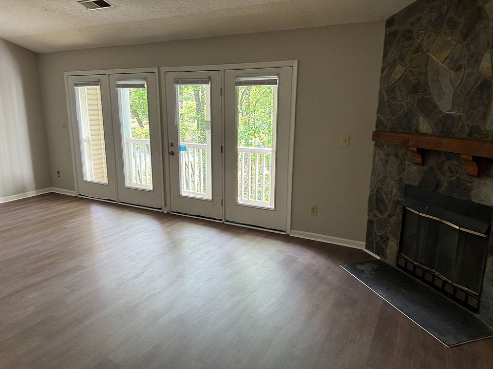 2nd image of 2332 W Vandalia Rd Unit L