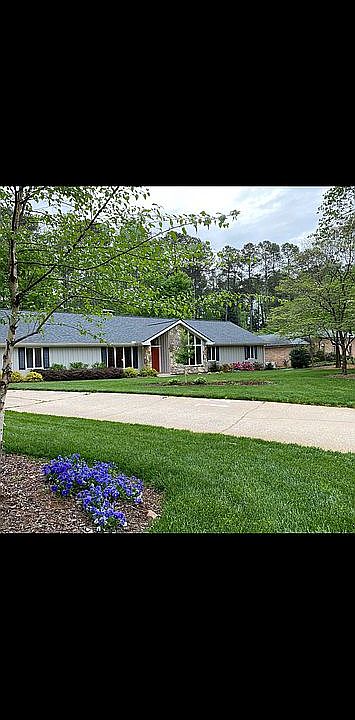 1st image of 370 Saddle Horn Cir